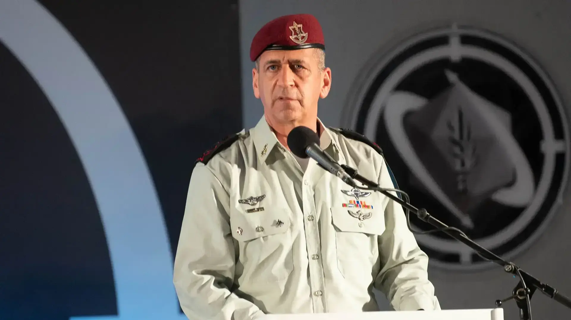 הרמטכ"ל אביב כוכבי בטקס חילופי מפקד זרוע היבשה, 12 באוקטובר 2021 הרמטכ"ל אביב כוכבי בטקס חילופי מפקד זרוע היבשה, 12 באוקטובר 2021