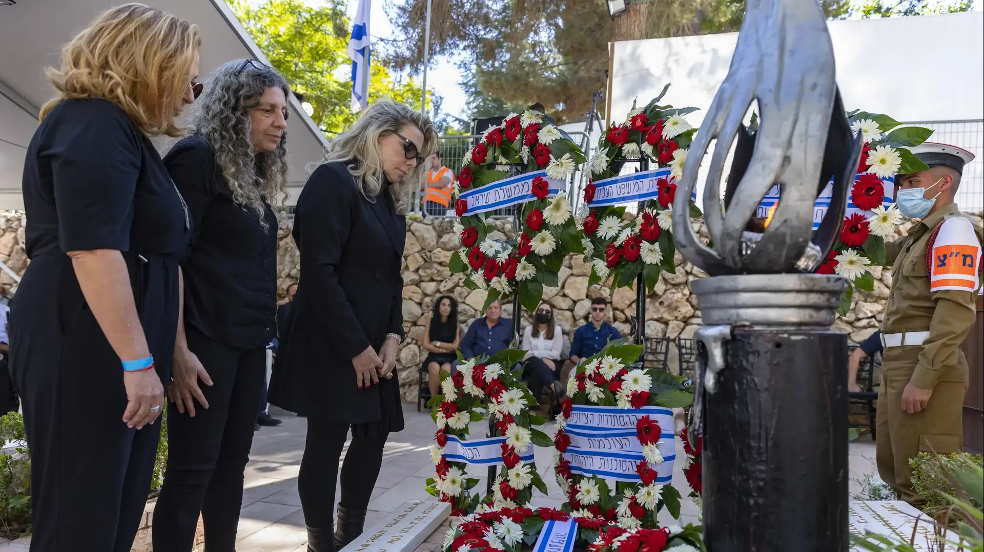 מצדה זאבי באזכרה לאביה רחבעם זאבי, הר הרצל, ירושלים, 6 באוקטובר 2021