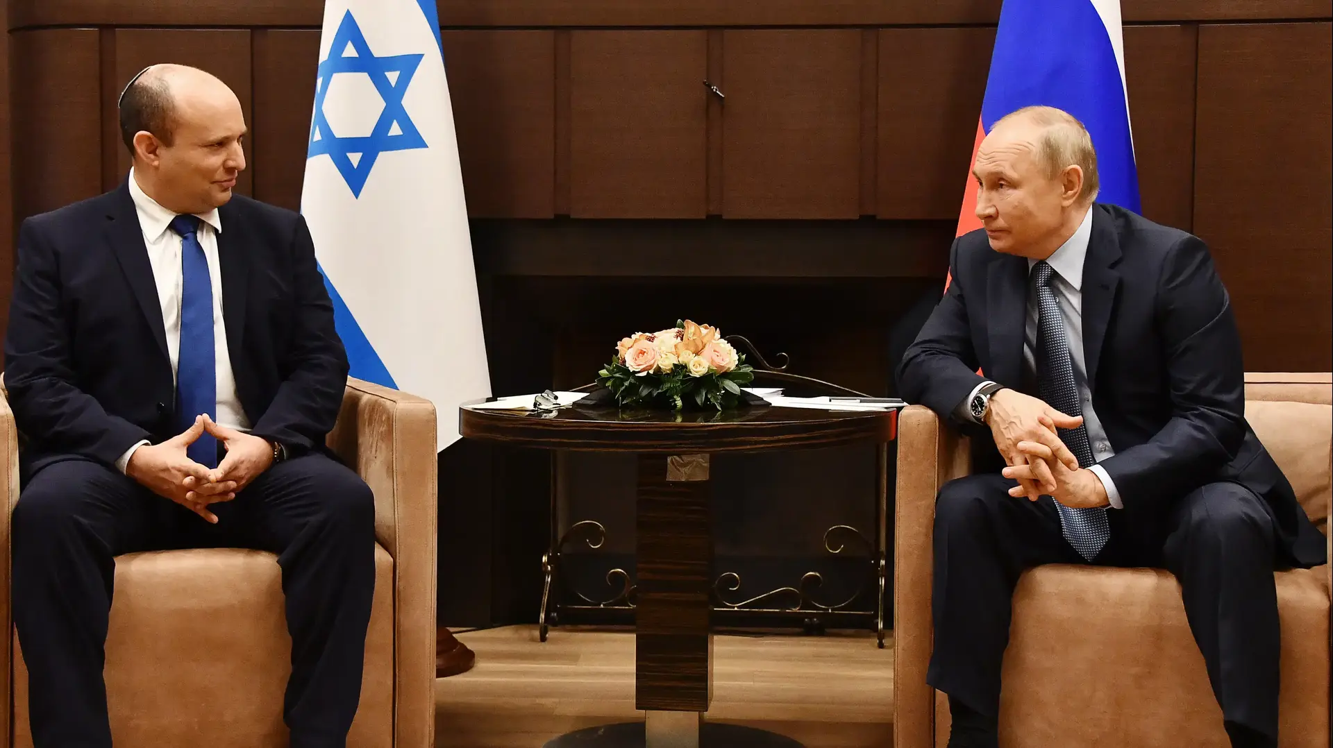 פגישת פוטין - בנט במעונו בסוצ'י 22 באוקטבור 2021 פגישת פוטין - בנט במעונו בסוצ'י 22 באוקטבור 2021
