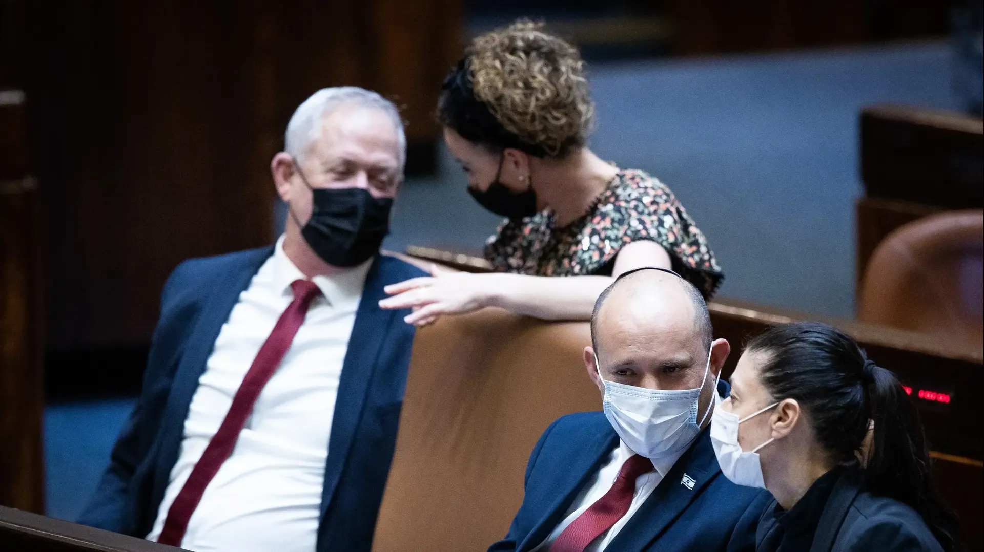 מרב מיכאלי, נפתלי בנט ובני גנץ, 6 ביולי 2021 מרב מיכאלי, נפתלי בנט ובני גנץ, 6 ביולי 2021