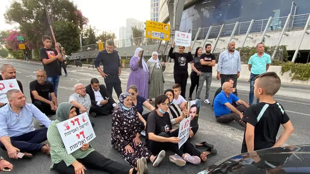 האלימות הגואה בחברה הערבית | שיירת מכוניות באיילון 28 באוקטבור 2021 האלימות הגואה בחברה הערבית | שיירת מכוניות באיילון 28 באוקטבור 2021