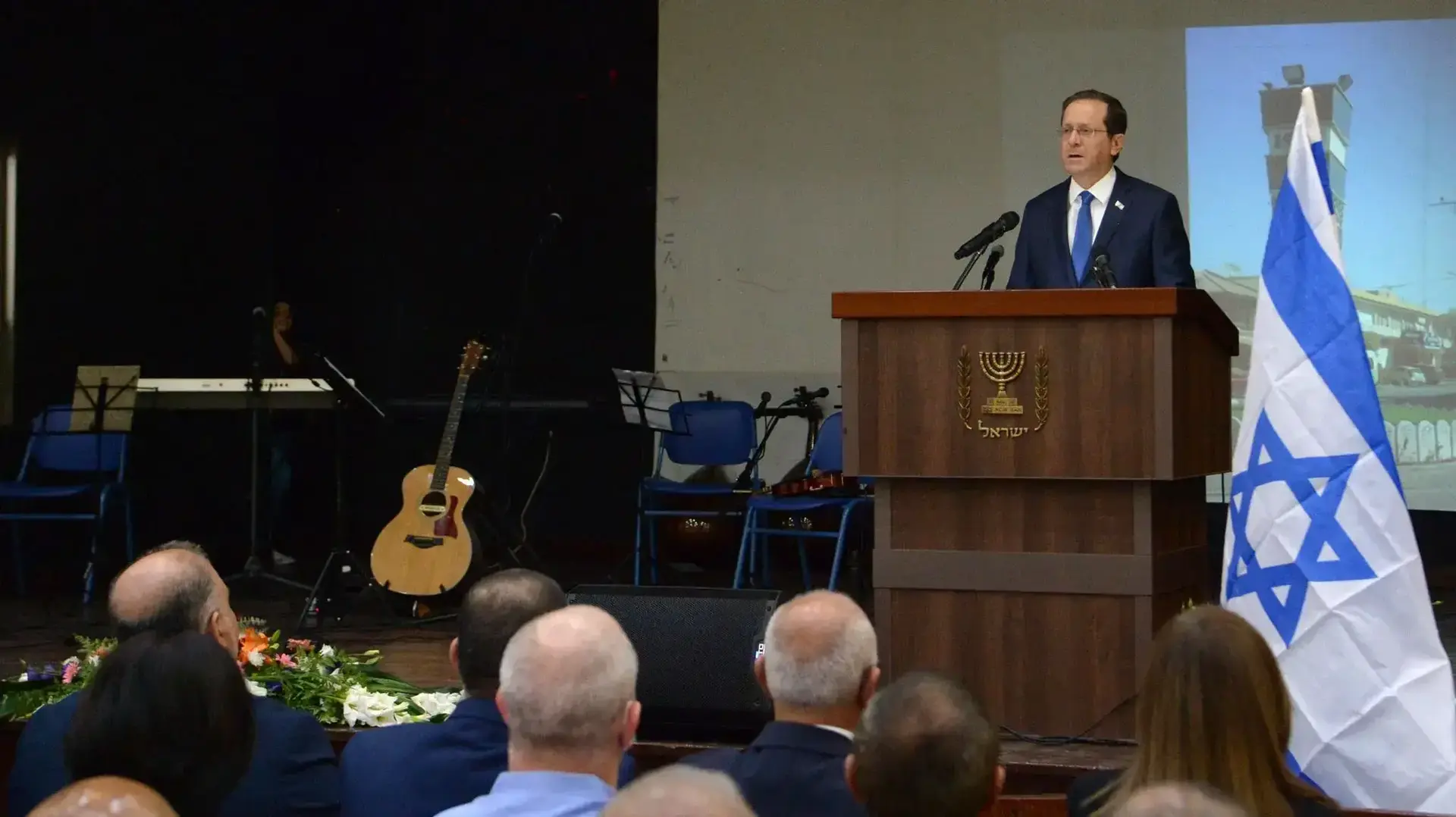 הנשיא יצחק הרצוג בטקס הזיכרון להרוגי הטבח בכפר קאסם, 29 באוקטובר 2021