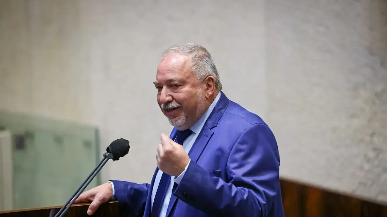 שר האוצר אביגדור ליברמן בסיכום דיוני התקציב, 3 בנובמבר 2021 שר האוצר אביגדור ליברמן בסיכום דיוני התקציב, 3 בנובמבר 2021