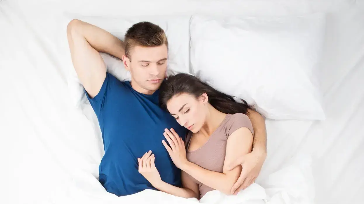 תנוחת שינה תנוחת שינה