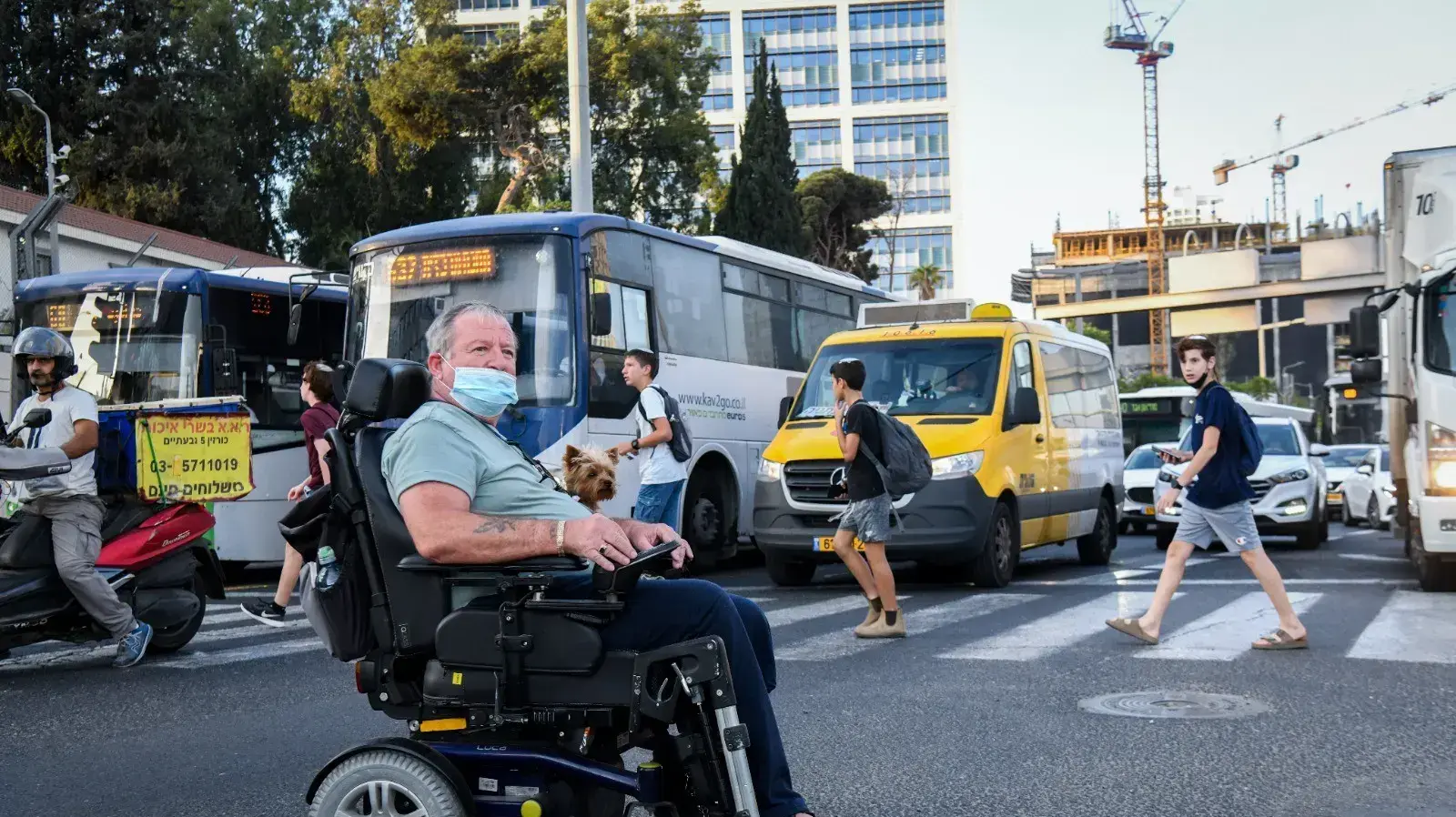 הפגנת נכים. צומת עזריאלי, ת"א 11 בנובמבר 2021 הפגנת נכים. צומת עזריאלי, ת"א 11 בנובמבר 2021