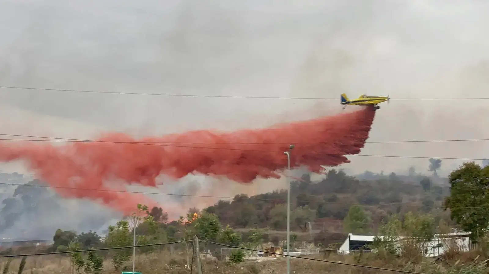 ניסיונות כיבוי שריפה במעלות תרשיחא 14 בנובמבר 2021 