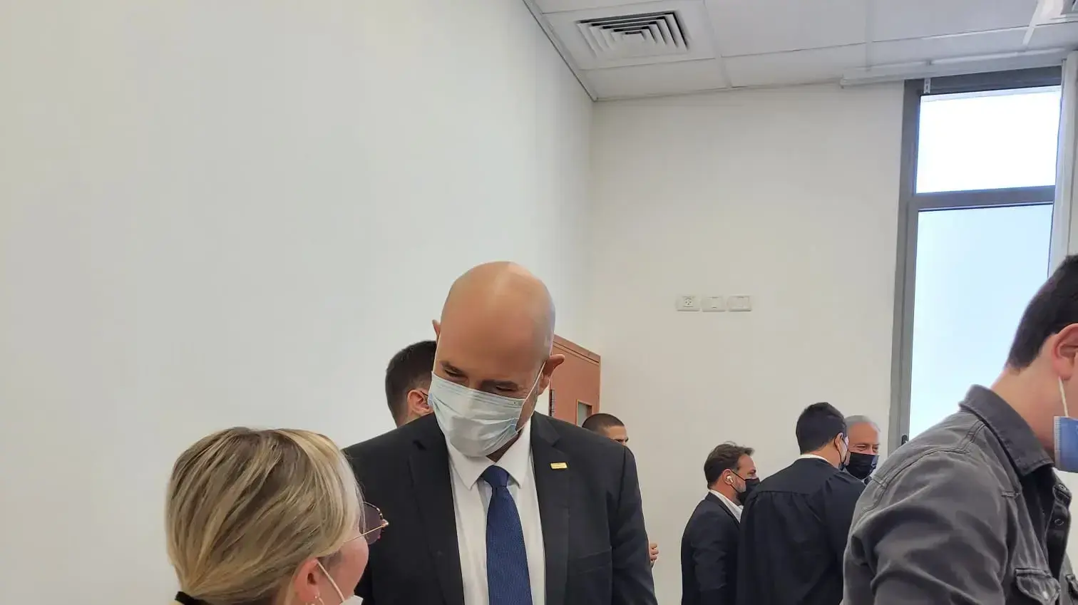 אמיר אוחנה תומך בבנימין נתניהו במשפטו אמיר אוחנה תומך בבנימין נתניהו במשפטו