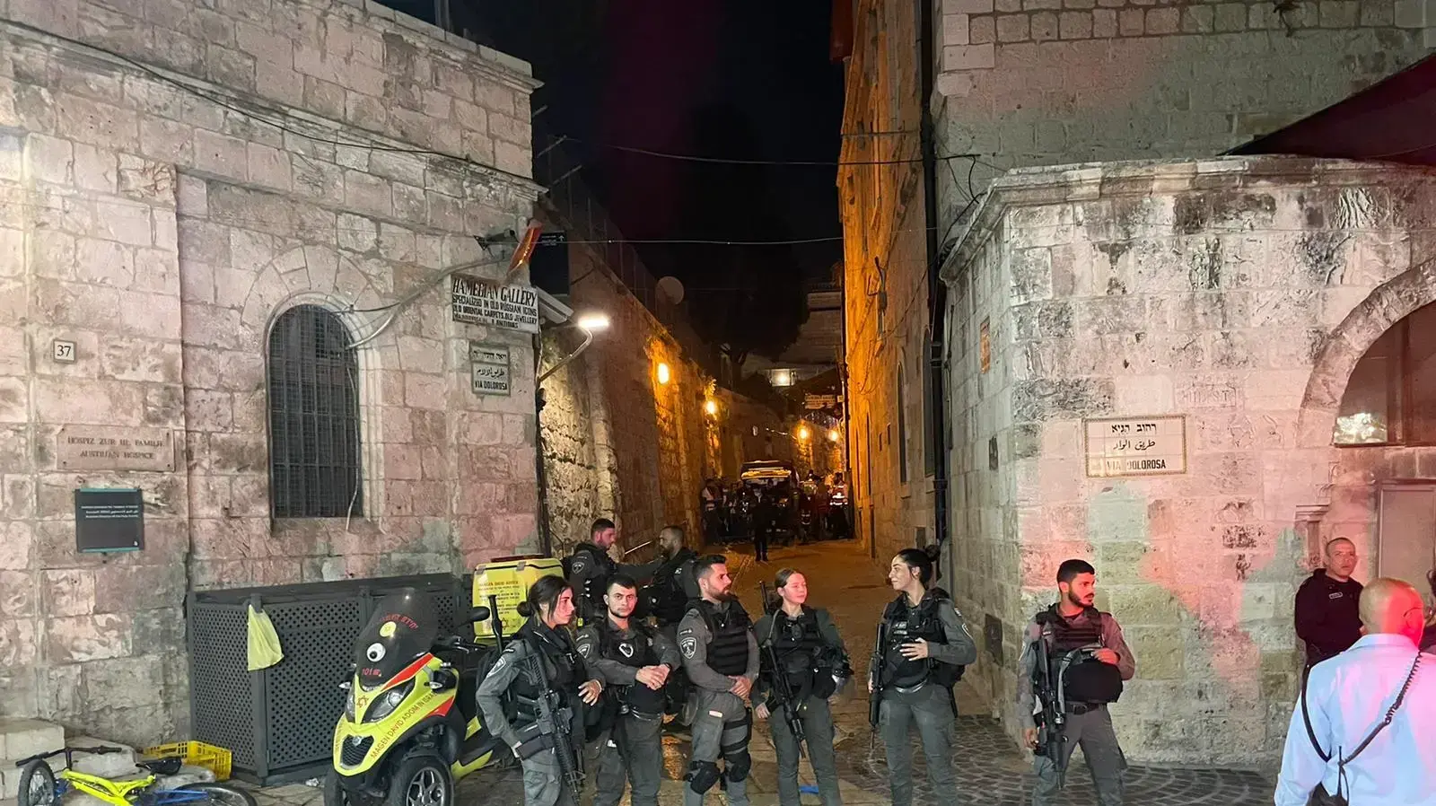 שוטרים פרוסים בשער הגיא בירושלים 17 בנובבמר 2021 שוטרים פרוסים בשער הגיא בירושלים 17 בנובבמר 2021