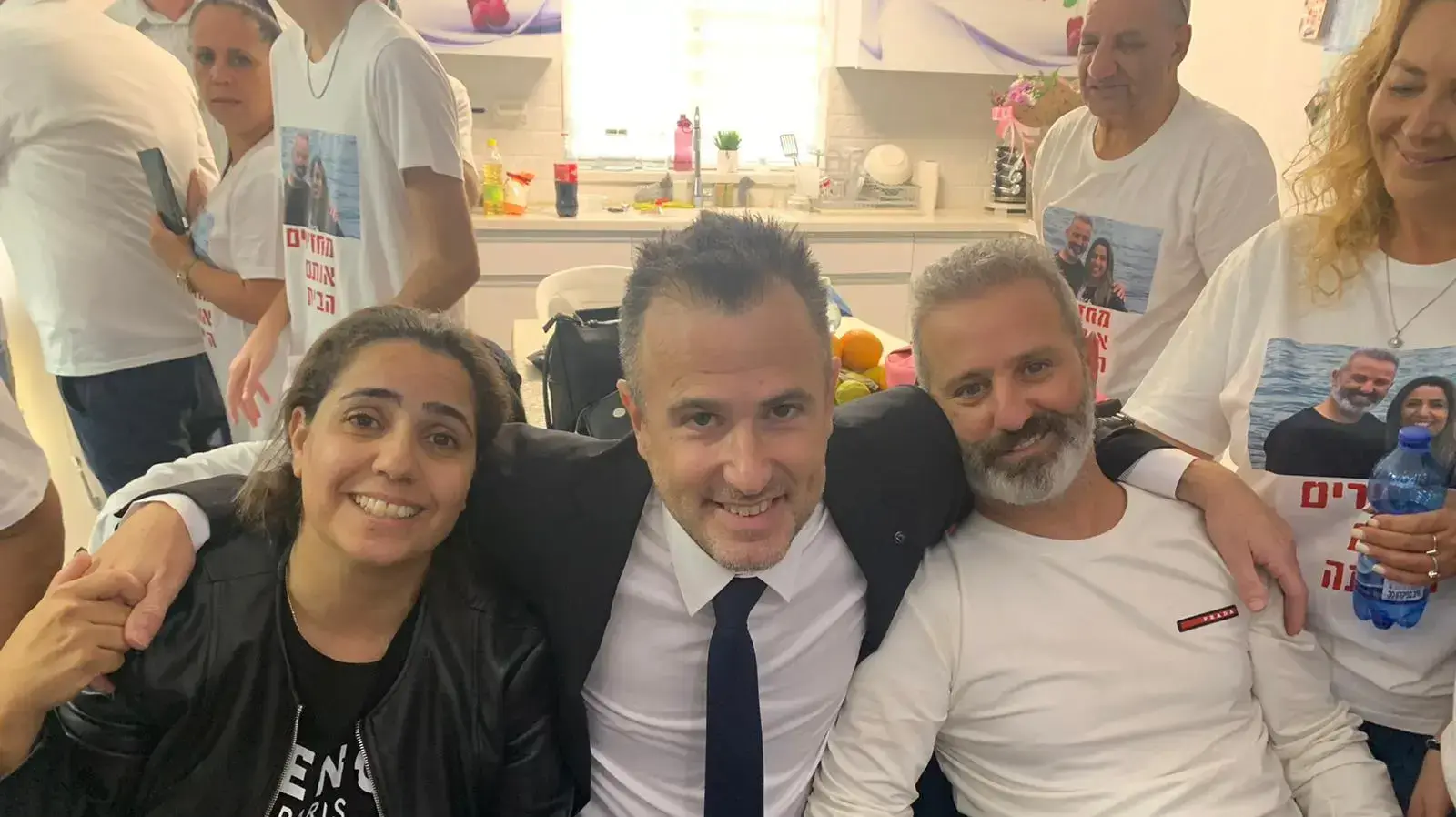 עו״ד ניר יסלוביץ׳,נטלי ומורדי אוקנין בהגעתם למודיעין עו״ד ניר יסלוביץ׳,נטלי ומורדי אוקנין בהגעתם למודיעין