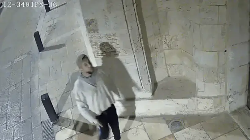 צעיר יורק בפתח הכנסייה הארמנית בירושלים
14.11.21 צעיר יורק בפתח הכנסייה הארמנית בירושלים
14.11.21