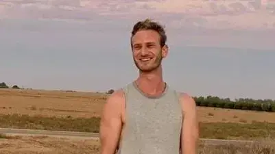 אלי קיי אלי קיי