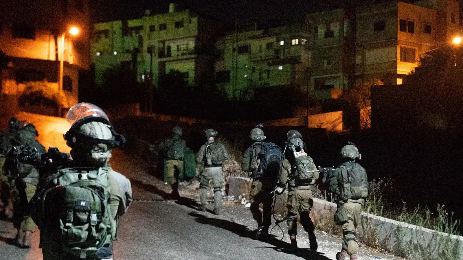 השמדת חומרי נפץ ובהם חגורת נפץ במרחב הכפר בידו שבחטיבה המרחבית "בנימין"
22 בנובמבר 2021 השמדת חומרי נפץ ובהם חגורת נפץ במרחב הכפר בידו שבחטיבה המרחבית "בנימין"
22 בנובמבר 2021