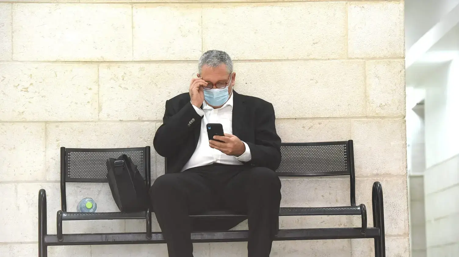 ניר חפץ בדיון בתיק 4000, ביהמ"ש המחוזי ירושלים, 23 בנובמבר 2021 ניר חפץ בדיון בתיק 4000, ביהמ"ש המחוזי ירושלים, 23 בנובמבר 2021