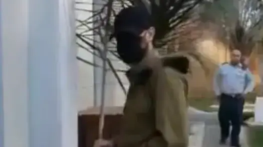 הקצין בדרגת סגן אלוף שנעצר בחשד לביצוע עבירות מין ופגיעה בפרטיות הקצין בדרגת סגן אלוף שנעצר בחשד לביצוע עבירות מין ופגיעה בפרטיות