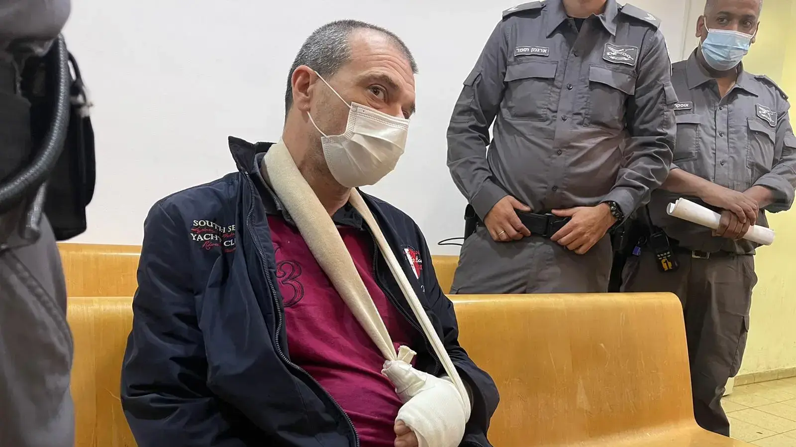 הארכת מעצר | אדוארד קטצורה החשוד ברצח יעל מלניק, השלום, חיפה 25 בנובמבר 2021 הארכת מעצר | אדוארד קטצורה החשוד ברצח יעל מלניק, השלום, חיפה 25 בנובמבר 2021