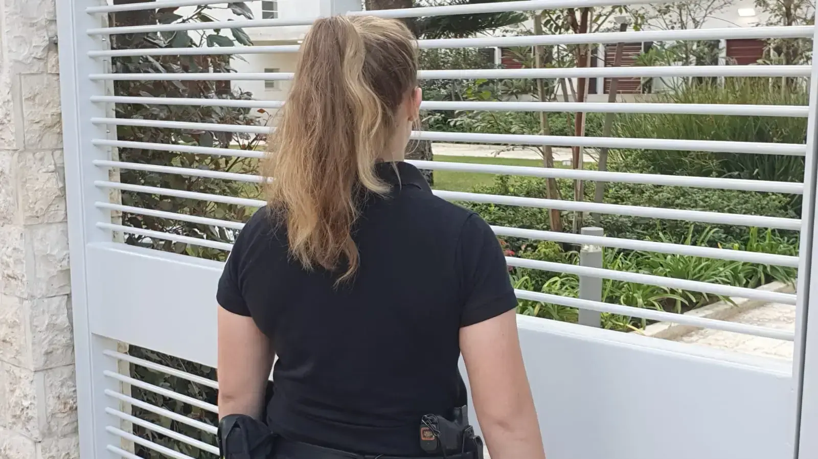 בחורה הטוענת כי הוטרדה על ידי המורה שלה לנהיגה בחורה הטוענת כי הוטרדה על ידי המורה שלה לנהיגה