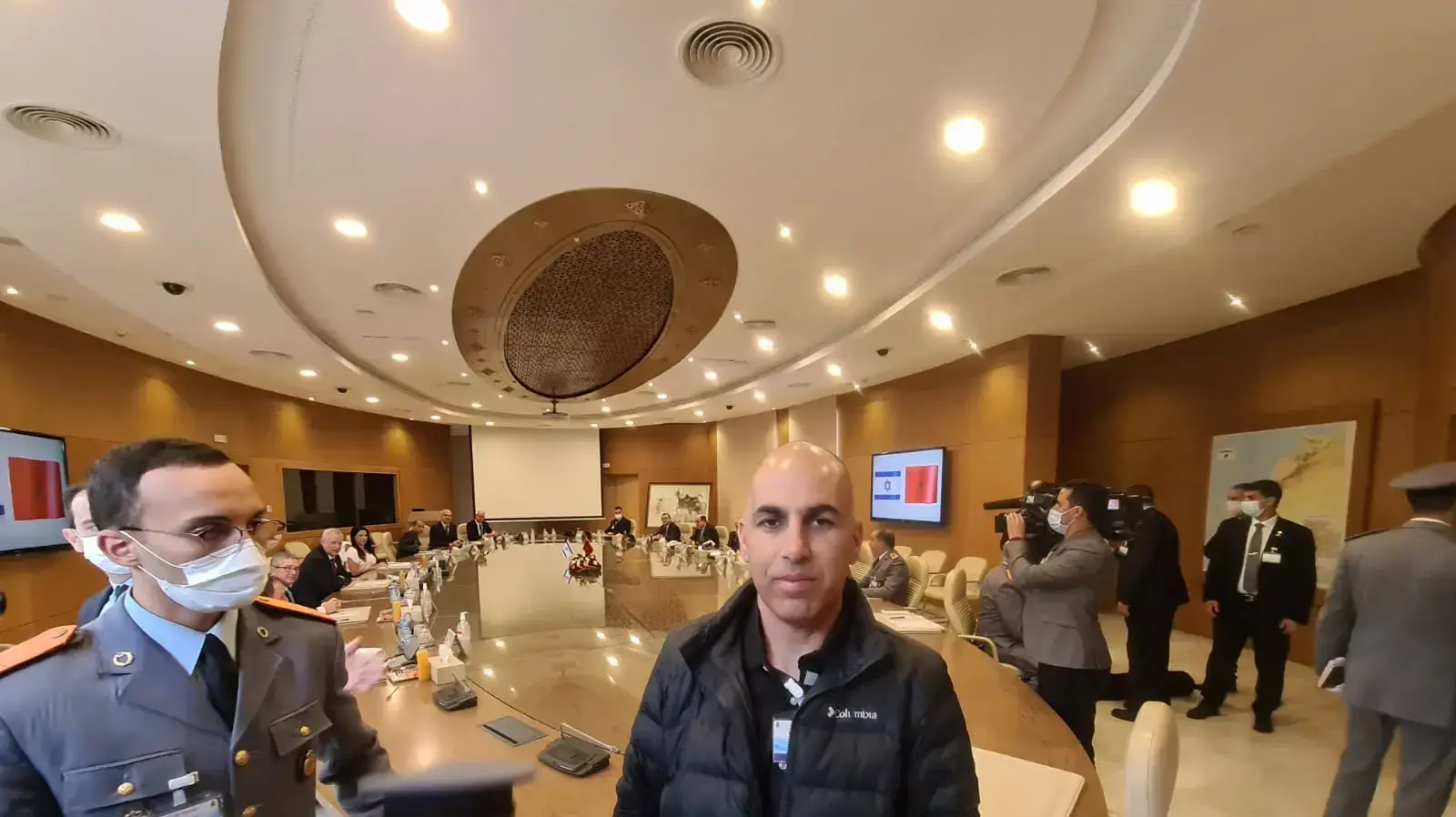 אמיר בוחבוט, שליח וואלה! בפמליית שר הביטחון בני גנץ בביקור ברבאט, מרוקו אמיר בוחבוט, שליח וואלה! בפמליית שר הביטחון בני גנץ בביקור ברבאט, מרוקו