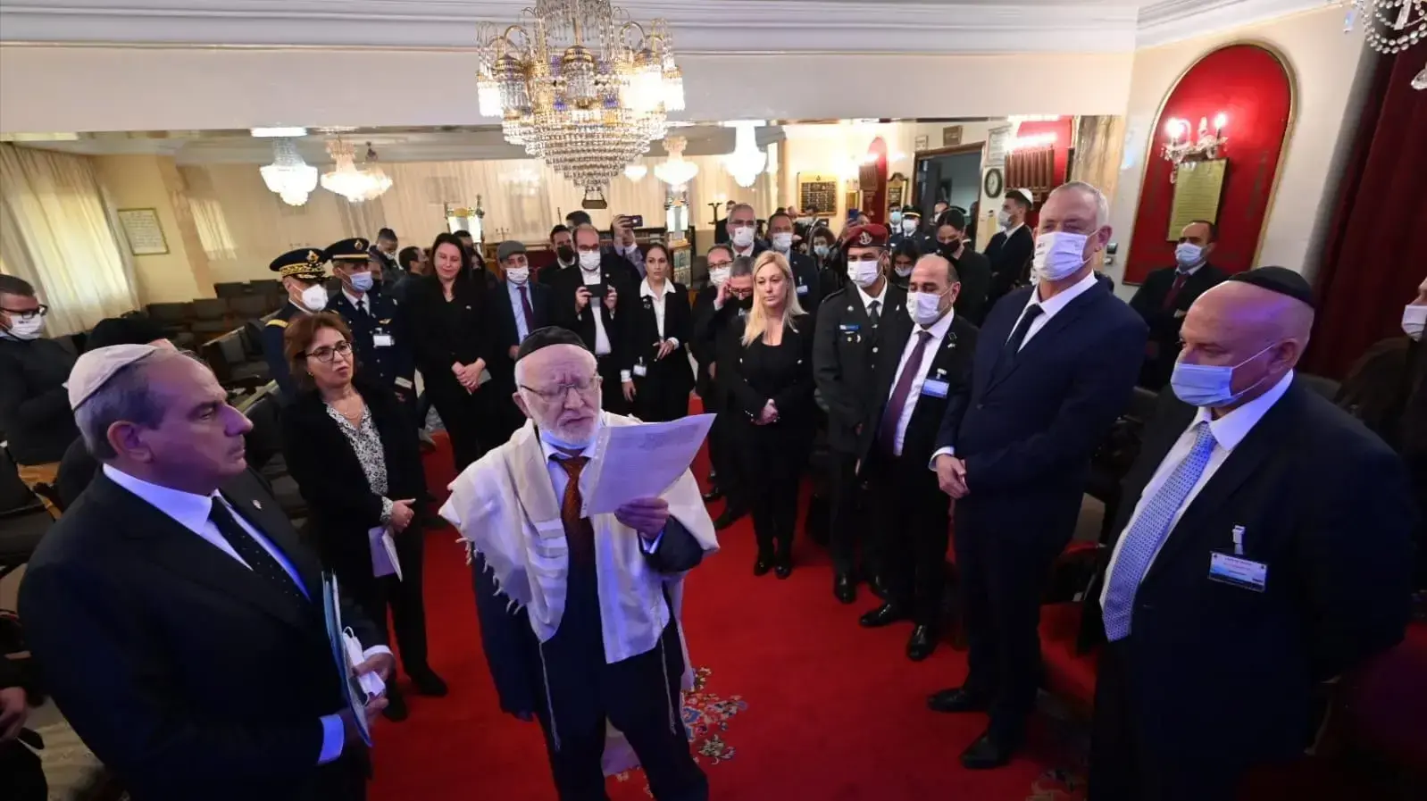 ביקור שר הביטחון בני גנץ בבית הכנסת תלמוד תורה ברבאט, מרוקו ביקור שר הביטחון בני גנץ בבית הכנסת תלמוד תורה ברבאט, מרוקו