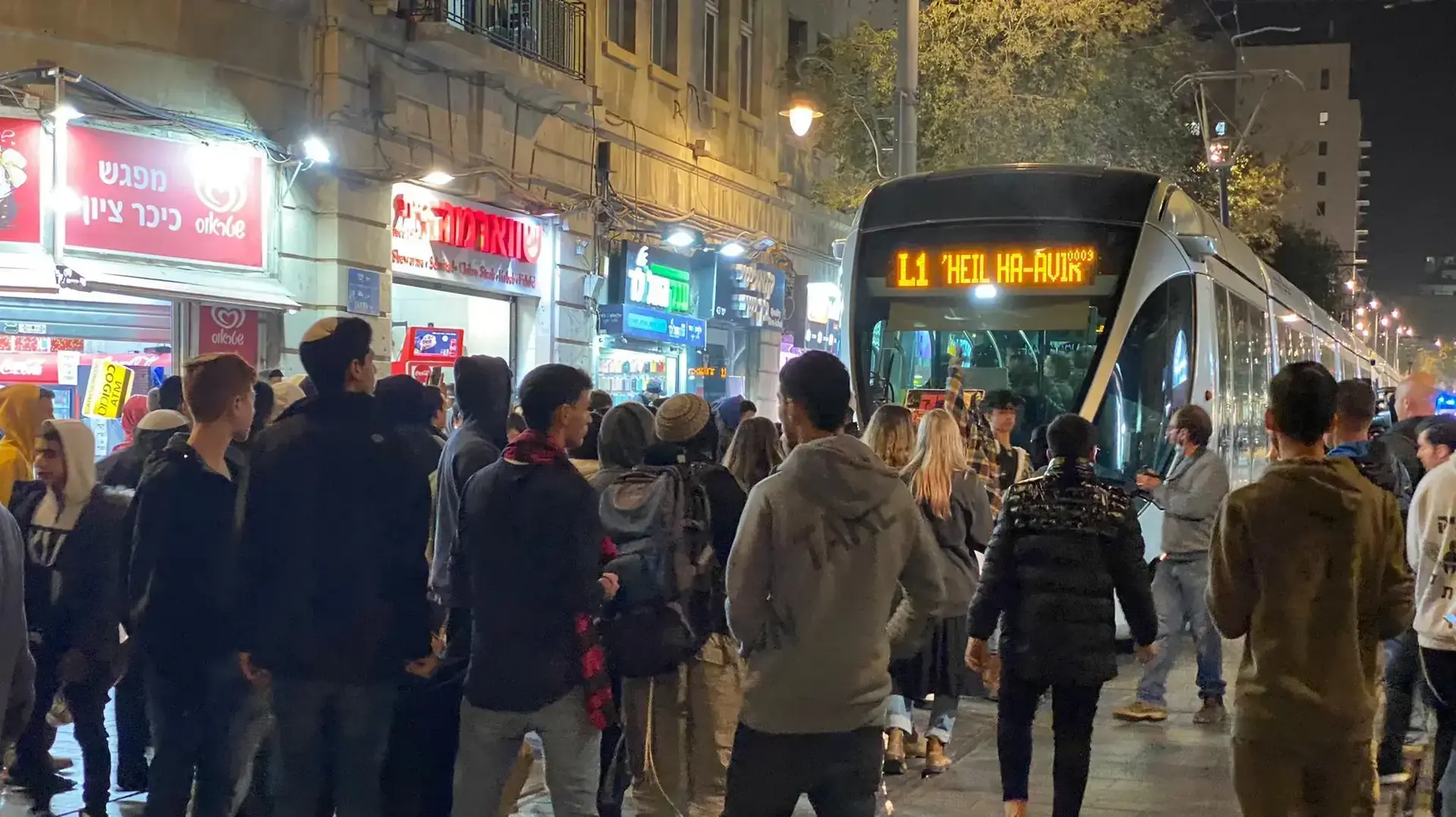 מחאת אהוביה סנדק בכיכר ציון בירושלים, 25 בנובמבר 2021 מחאת אהוביה סנדק בכיכר ציון בירושלים, 25 בנובמבר 2021