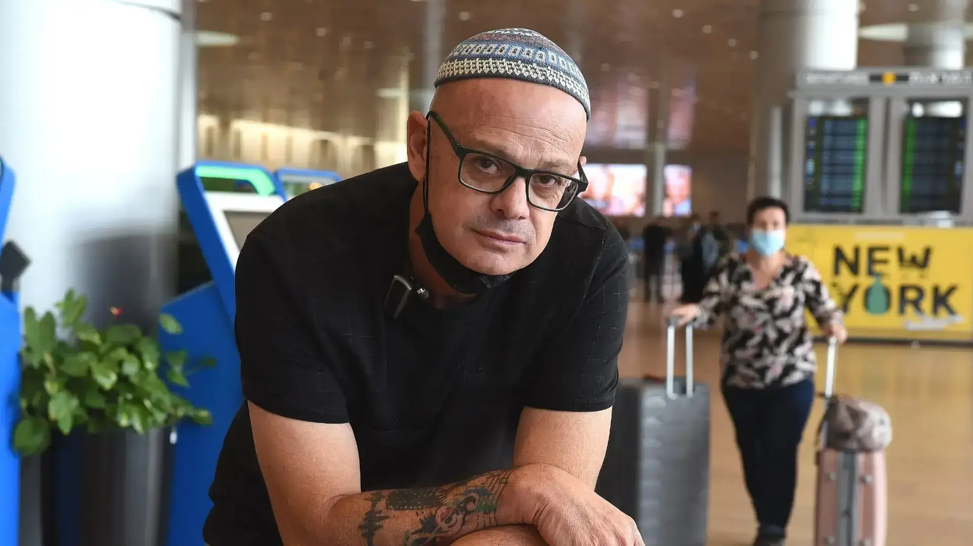 פרנסואה ביטנקורט, נוסע בנתב"ג, 28 בנובמבר 2021 פרנסואה ביטנקורט, נוסע בנתב"ג, 28 בנובמבר 2021