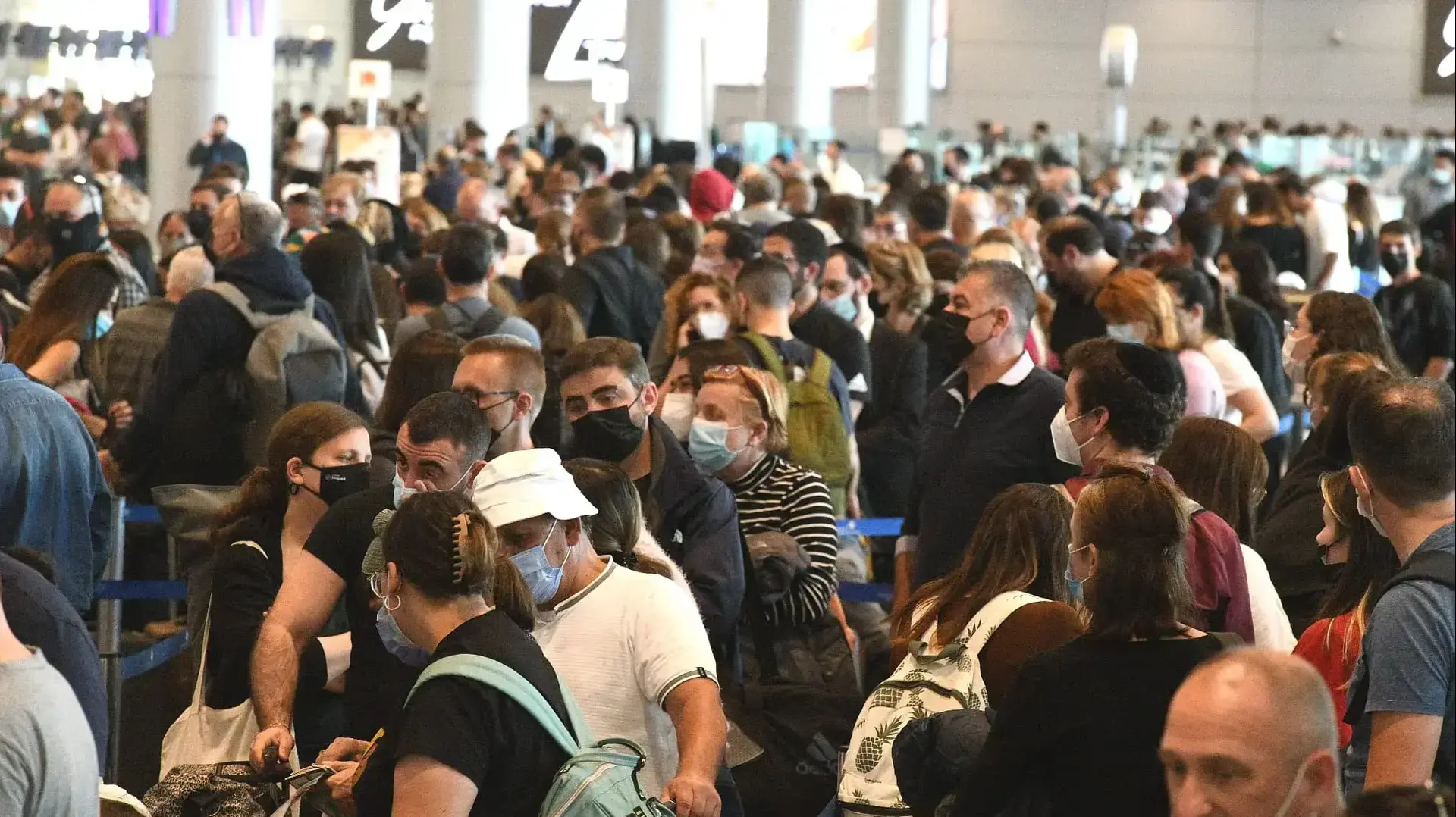 נוסעים בנתב"ג, 28 בנובמבר 2021 נוסעים בנתב"ג, 28 בנובמבר 2021