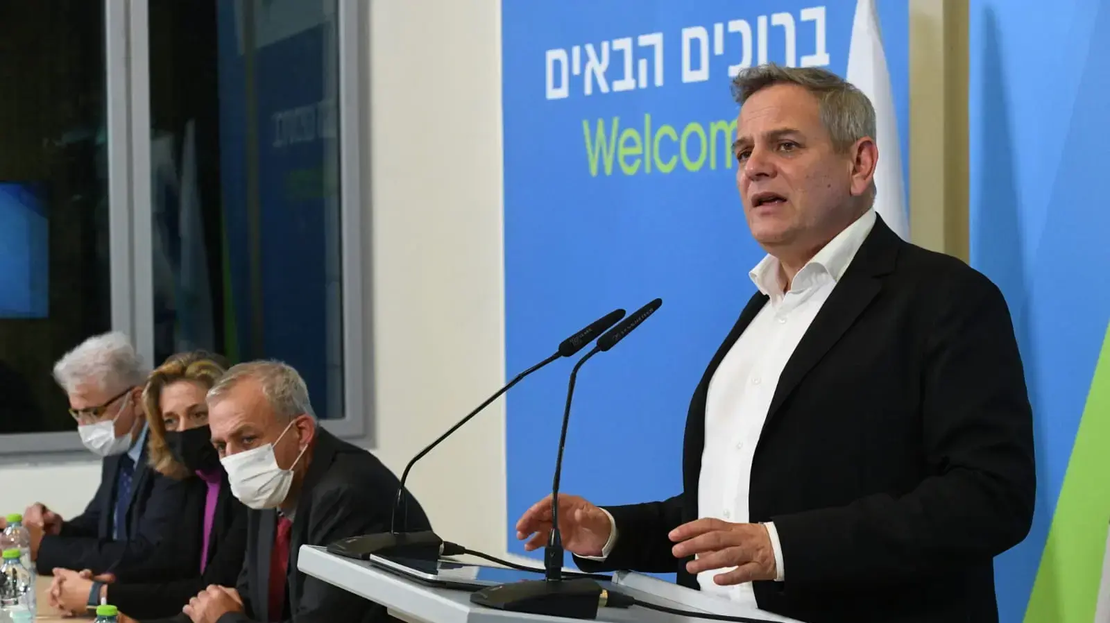 שר הבריאות ניצן הורוביץ במסיבת עיתונאים לגבי וריאנט הקורונה החדש- אומיקרון 28 בנובמבר 2021 שר הבריאות ניצן הורוביץ במסיבת עיתונאים לגבי וריאנט הקורונה החדש- אומיקרון 28 בנובמבר 2021