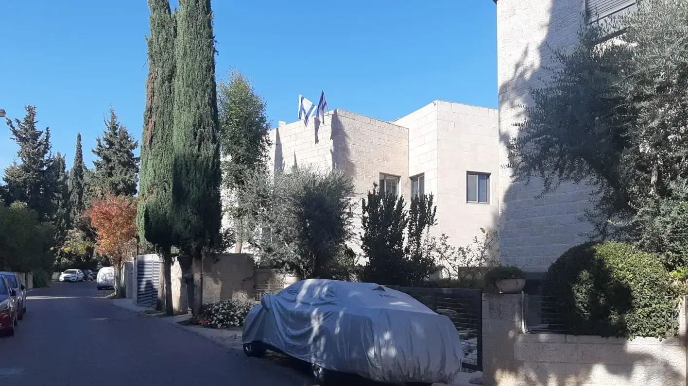 צילום ביתו של סיימון פאליק. מיליארדר שמשפחת נתניהו לנה אצלו בירושלים 29 בנובמבר 2021 צילום ביתו של סיימון פאליק. מיליארדר שמשפחת נתניהו לנה אצלו בירושלים 29 בנובמבר 2021