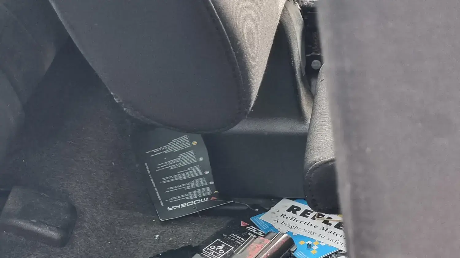אקדח שנתפס ברכב שדרס שוטרי מג"ב באום אל פחם. 03 בדצמבר 2021. אקדח שנתפס ברכב שדרס שוטרי מג"ב באום אל פחם. 03 בדצמבר 2021.