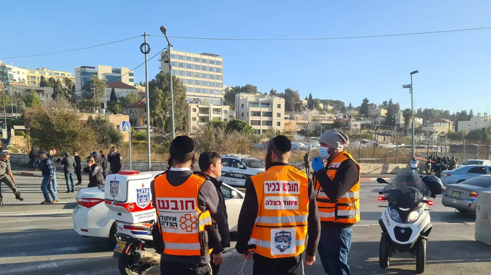 אישה כבת 30 נדקרה סמוך לקבר שמעון הצדיק בירושלים. 8 בדצמבר 2021 אישה כבת 30 נדקרה סמוך לקבר שמעון הצדיק בירושלים. 8 בדצמבר 2021