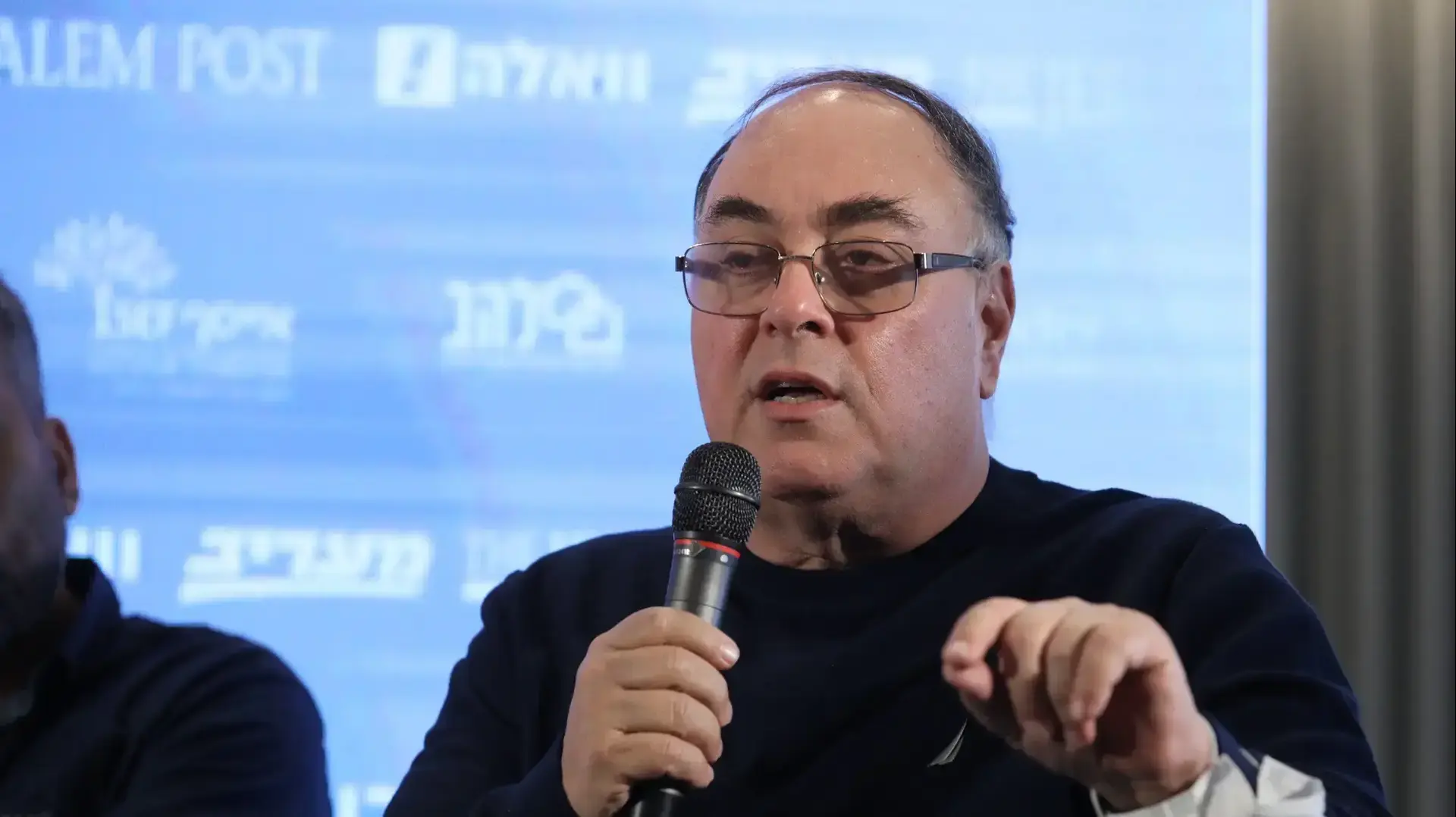 תת אלוף (מיל') אבי בניהו, יועץ לאסטרטגיה וניהול משברים, לשעבר דובר צה"ל ומפקד גל"צ תת אלוף (מיל') אבי בניהו, יועץ לאסטרטגיה וניהול משברים, לשעבר דובר צה"ל ומפקד גל"צ