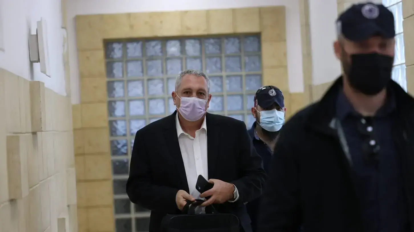 ניר חפץ בדיון בתיקי האלפים, בימ"ש מחוזי ירושלים, 13 בדצמבר 2021 ניר חפץ בדיון בתיקי האלפים, בימ"ש מחוזי ירושלים, 13 בדצמבר 2021