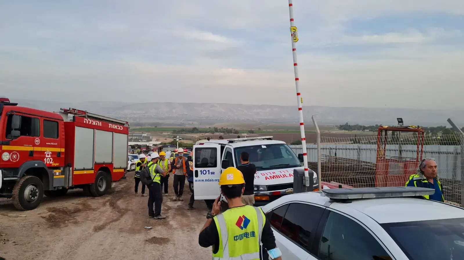 שריפה במנהרה בבנייה סמוך לצומת כוכב הירדן, 13 בדצמבר 2021 שריפה במנהרה בבנייה סמוך לצומת כוכב הירדן, 13 בדצמבר 2021