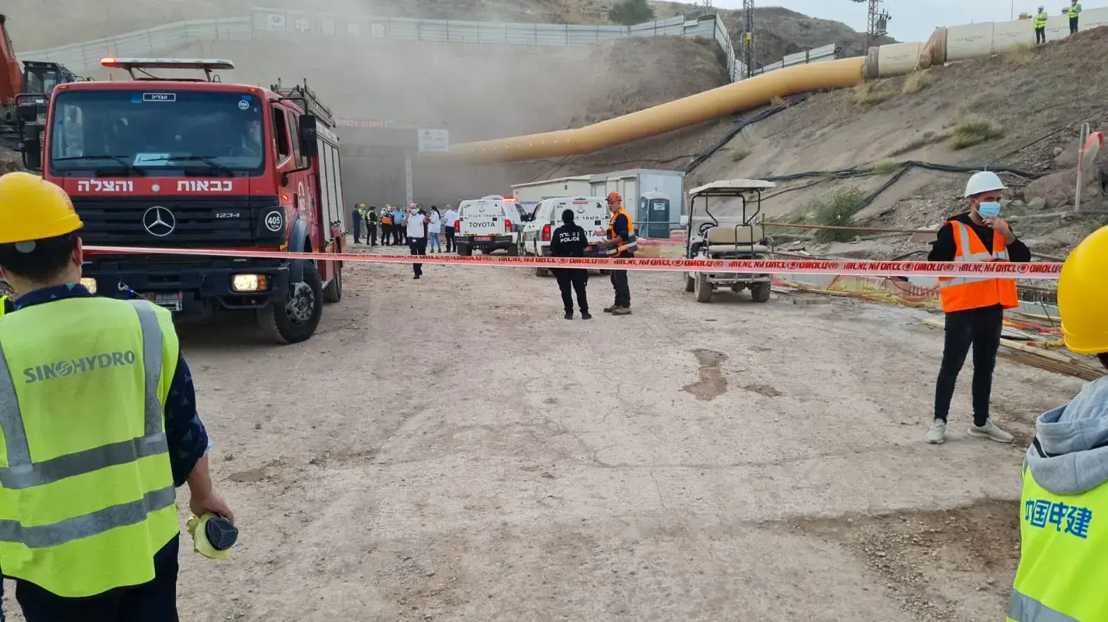 שריפה במנהרה בבנייה סמוך לצומת כוכב הירדן, 13 בדצמבר 2021 שריפה במנהרה בבנייה סמוך לצומת כוכב הירדן, 13 בדצמבר 2021