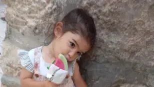 אדל אסולין בת השנתיים שנחנקה משרוך של בגד בפעוטון בקריית גת אדל אסולין בת השנתיים שנחנקה משרוך של בגד בפעוטון בקריית גת