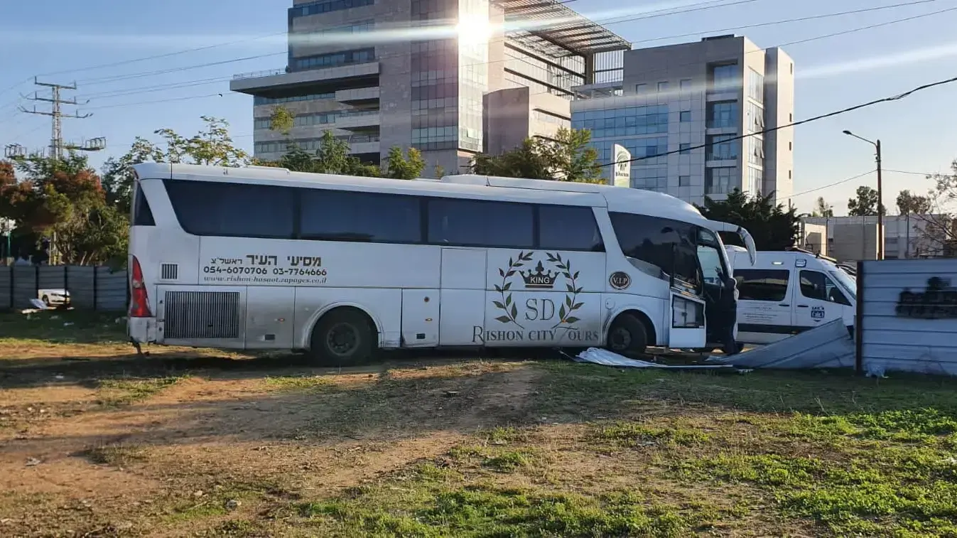 אדם בן 48 שנהג באוטובוס נורה למוות בלוד. 15 בדצמבר 2021 אדם בן 48 שנהג באוטובוס נורה למוות בלוד. 15 בדצמבר 2021