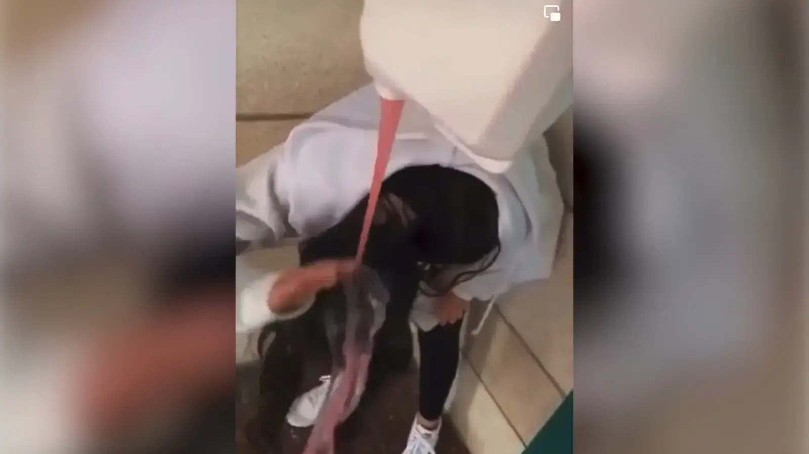 תלמידים שפכו חומר ניקוי על תלמידה והפיצו ברשתות החברתיות 16.12.21