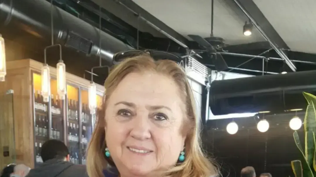 שרה גובס שרה גובס