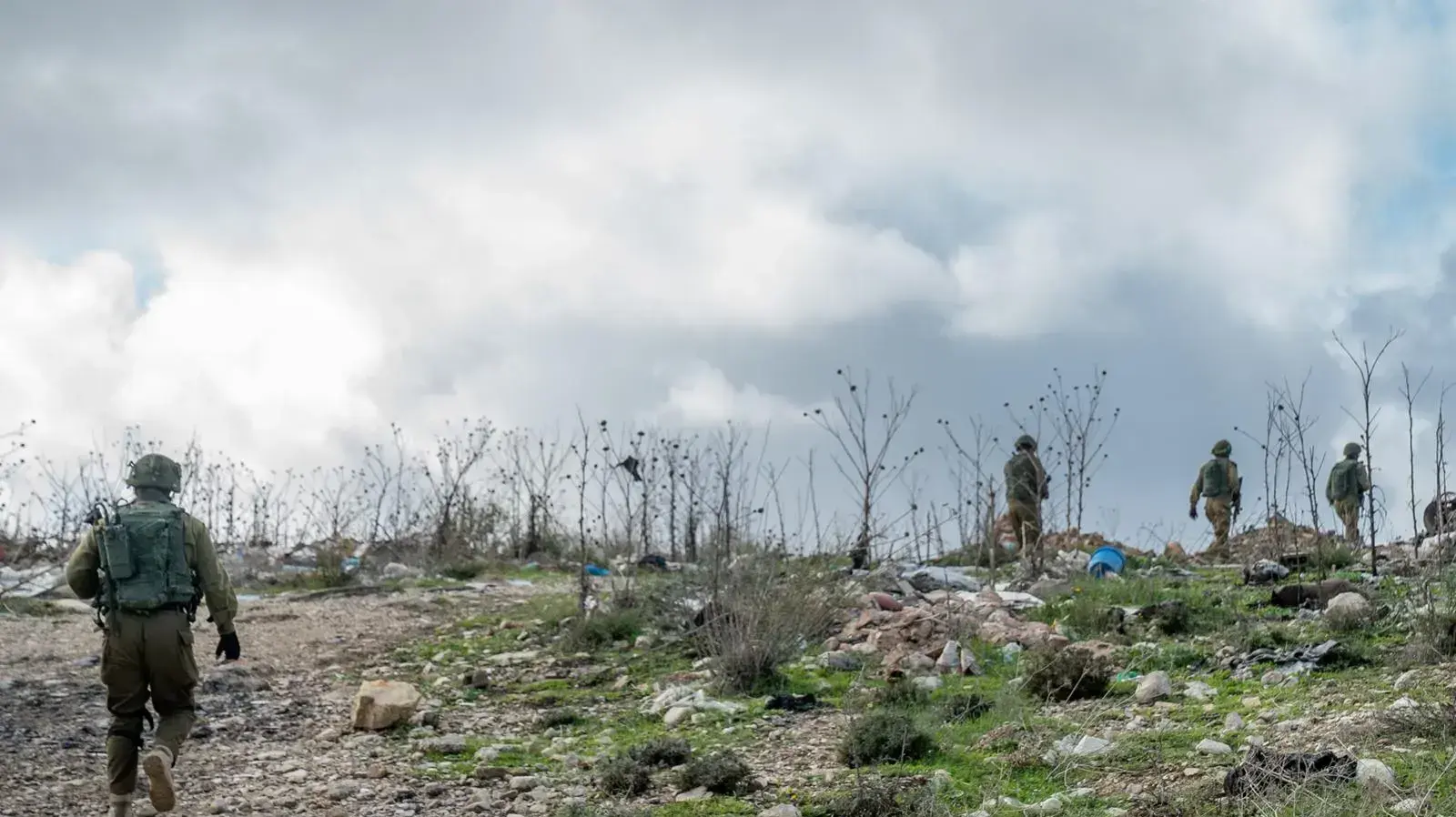 מצוד אחר המחבלים החשודים בפיגוע הירי סמוך למאחז חומש, 18 בדצמבר 2021 מצוד אחר המחבלים החשודים בפיגוע הירי סמוך למאחז חומש, 18 בדצמבר 2021