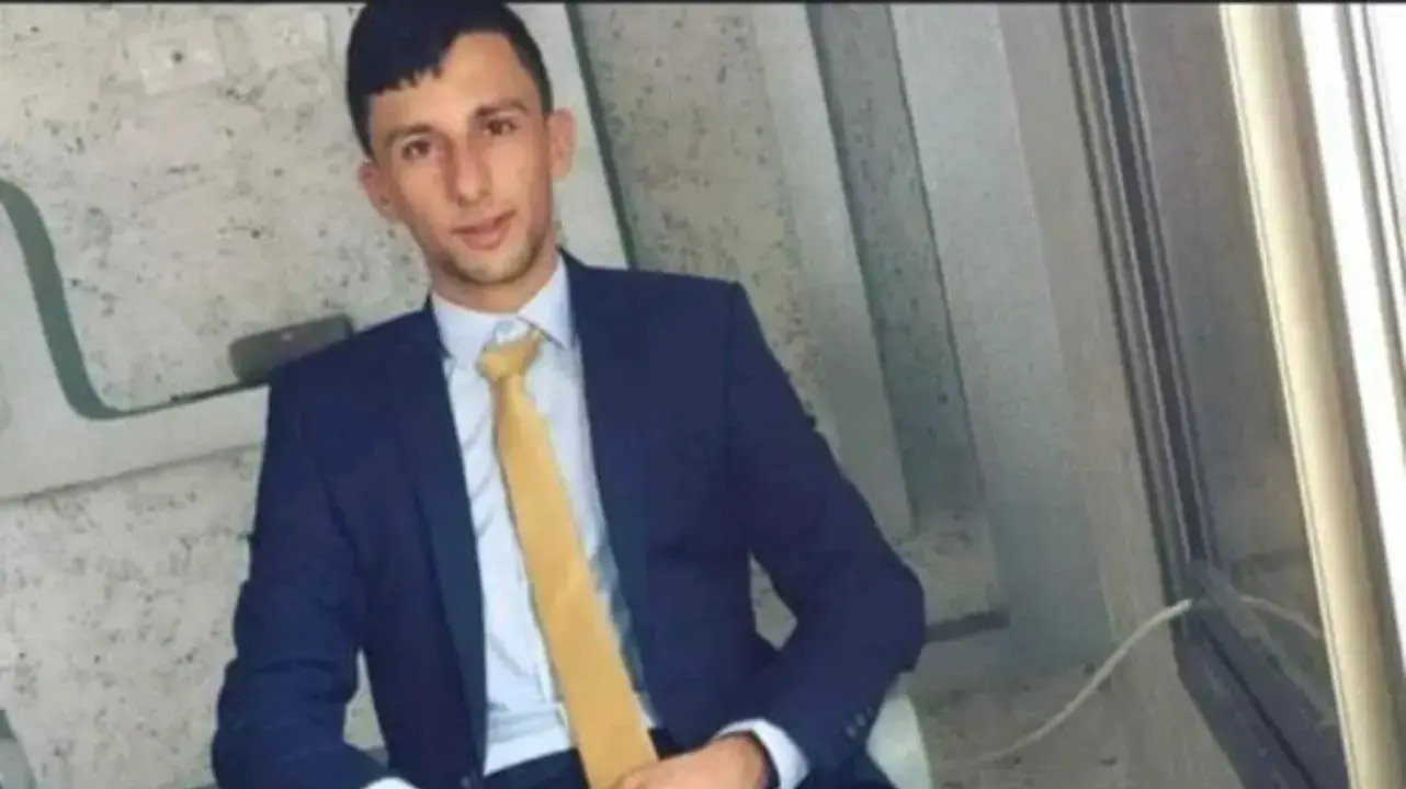 פלסטיני שביצע את ניסיון הדריסה הוא עבדול עזיז היקמת מוסא, בן 22, מהכפר מרקה שמדרום לג'נין. 21 בדצמבר 2021 פלסטיני שביצע את ניסיון הדריסה הוא עבדול עזיז היקמת מוסא, בן 22, מהכפר מרקה שמדרום לג'נין. 21 בדצמבר 2021