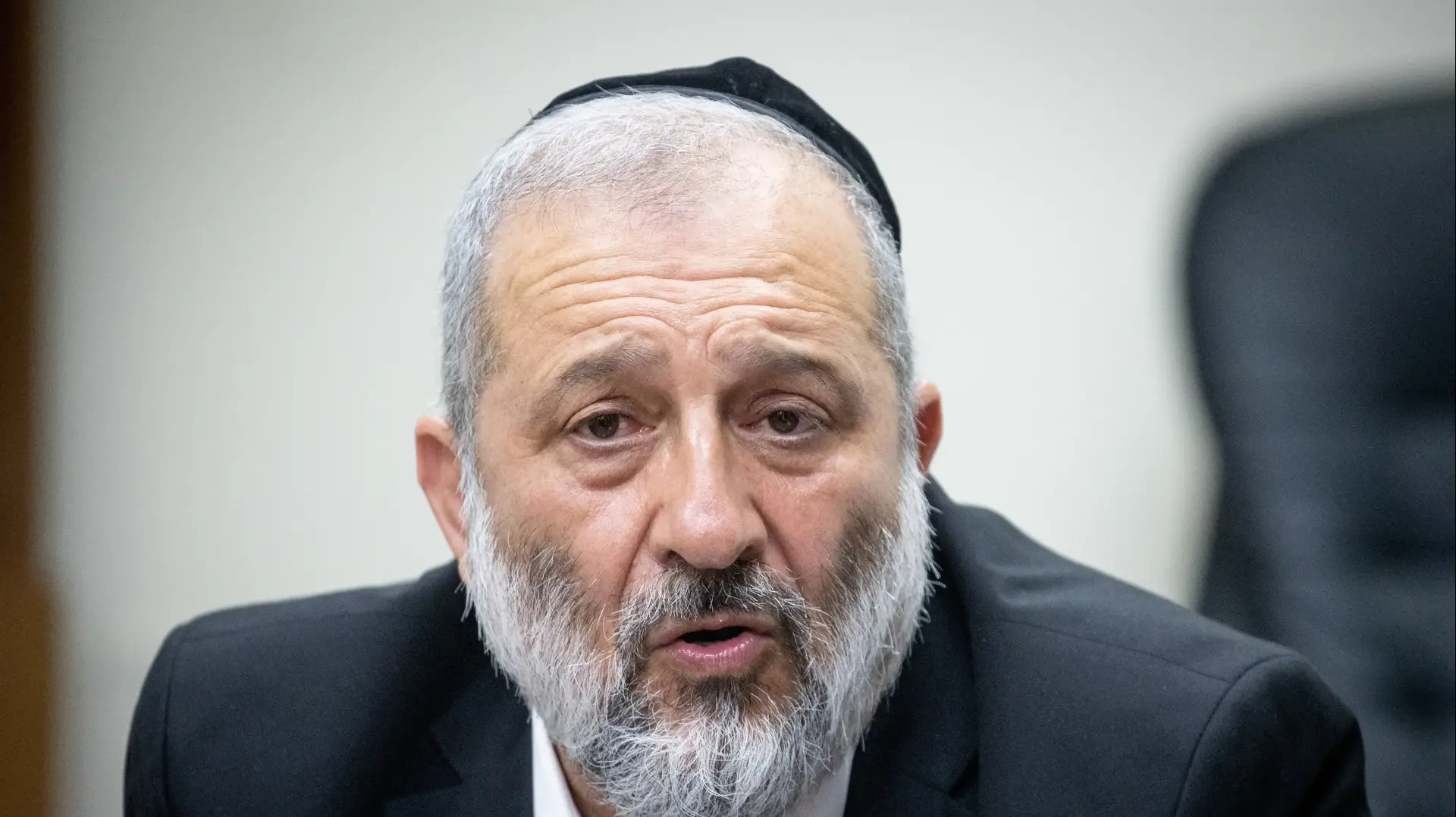יו"ר סייעת ש"ס, אריה דרעי במהלך ישיבת מפלגתו בכנסת 26 ביולי 2021 יו"ר סייעת ש"ס, אריה דרעי במהלך ישיבת מפלגתו בכנסת 26 ביולי 2021