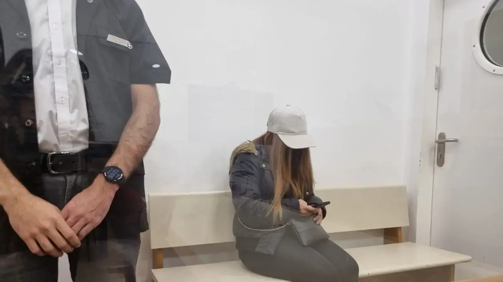 לירז נתן הסייעת בגן של כרמל מעודה בקבלת גזר דינה שנתיים מאסר בפועל 27בדצמבר 