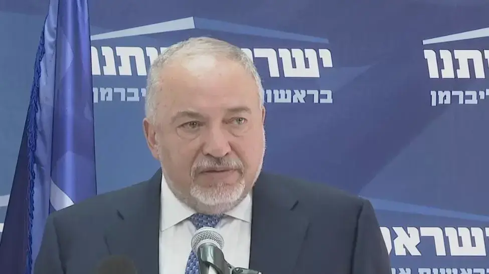 אביגדור ליברמן בישיבת סיעת ישראל ביתנו, 27 בדצמבר 2021 אביגדור ליברמן בישיבת סיעת ישראל ביתנו, 27 בדצמבר 2021