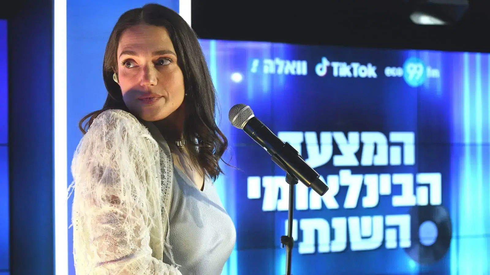 מרינה מקסימיליאן, המצעד הבינלאומי השנתי של וואלה! אקו99 וטיקטוק, 30 בדצמבר 2021 מרינה מקסימיליאן, המצעד הבינלאומי השנתי של וואלה! אקו99 וטיקטוק, 30 בדצמבר 2021