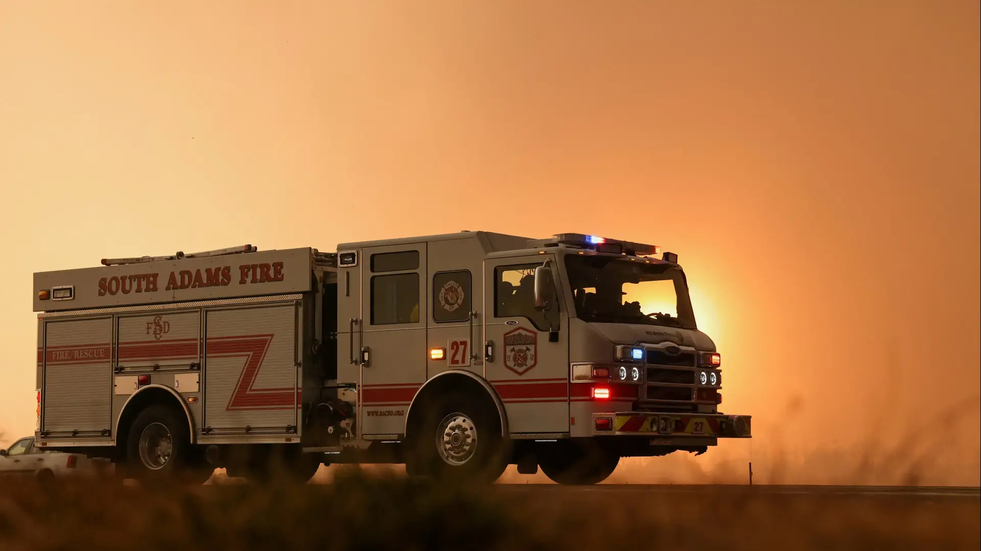 כוחות הכיבוי בפרבר של בולדר, קולורדו כוחות הכיבוי בפרבר של בולדר, קולורדו