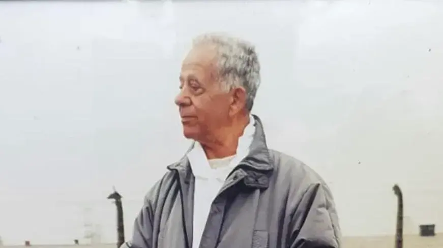 דוד שריד בזמן שנסע לאושוויץ כעד דוד שריד בזמן שנסע לאושוויץ כעד