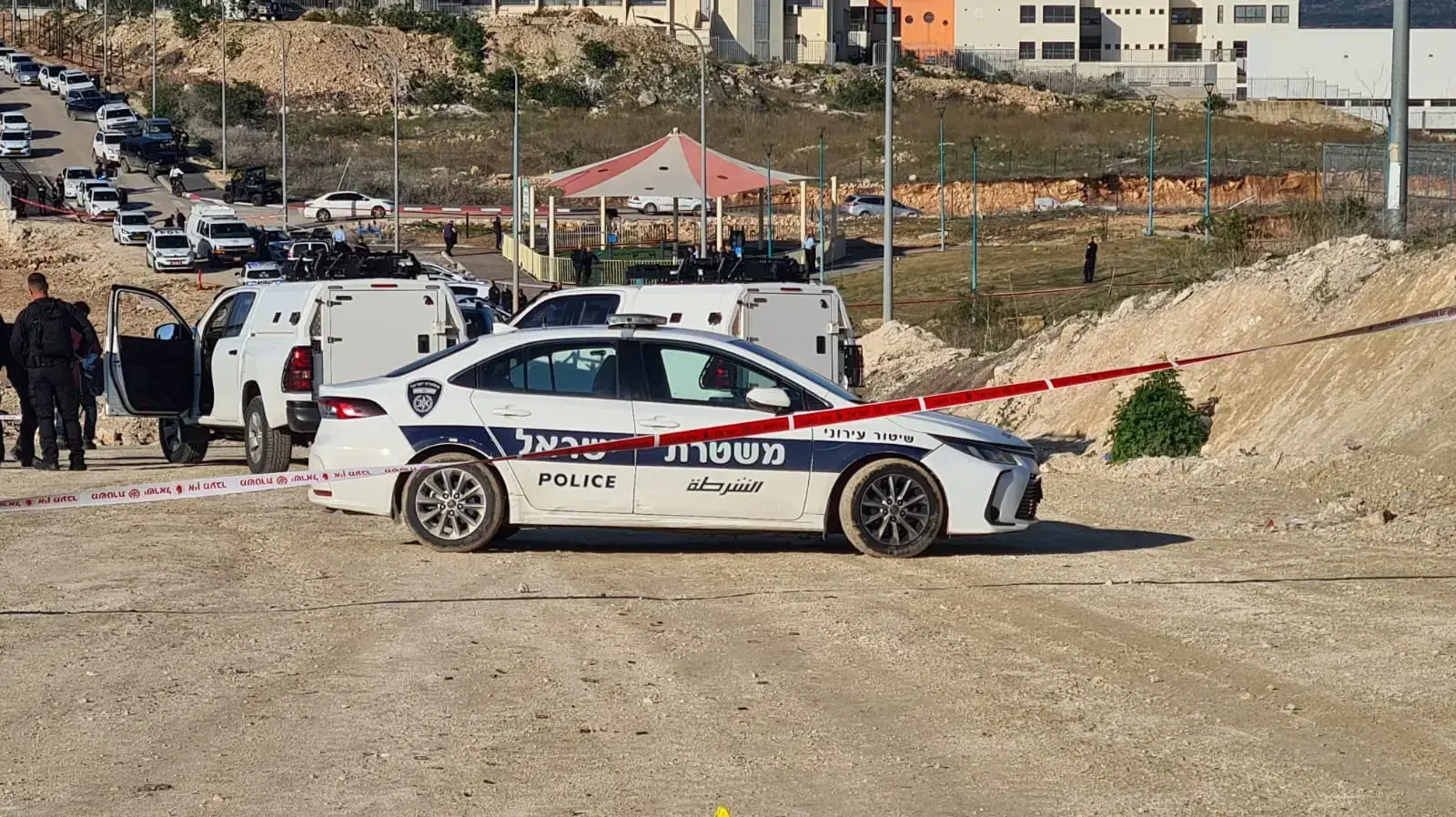 אזור גן השעשועים בביר אל מכסור בו נורה עמראן מוחמד חוג'יראת אזור גן השעשועים בביר אל מכסור בו נורה עמראן מוחמד חוג'יראת