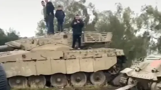 סרטון טיקטוק של אלמוני מנסה לגרור טנק מאנדרטת חטיבה 7