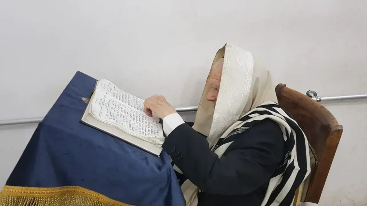 הרב גרשון אדלשטיין, בן 98, ממנהיגי הציבור החרדי, נמצא חיובי לקורונה