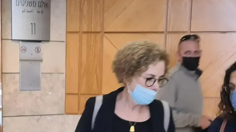ד"ר מאיה פרוינד, שהיתה מנהלת המעבדות במכון לרפואה משפטית במשך 29 שנים במשפטו החוזר של רומן זדורוב, בימ"ש מחוזי נצרת, 11 בינואר 2022 ד"ר מאיה פרוינד, שהיתה מנהלת המעבדות במכון לרפואה משפטית במשך 29 שנים במשפטו החוזר של רומן זדורוב, בימ"ש מחוזי נצרת, 11 בינואר 2022