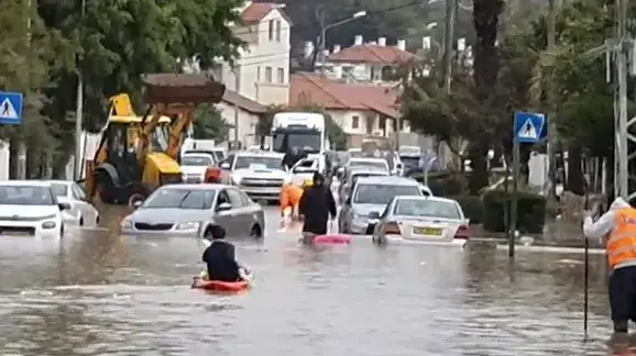 הצפות בפתח תקווה 16 בינואר 2022 הצפות בפתח תקווה 16 בינואר 2022